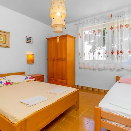 Apartament In With Wifi