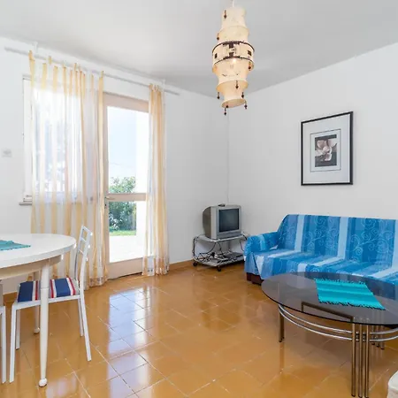 Appartamento In With House Sea View