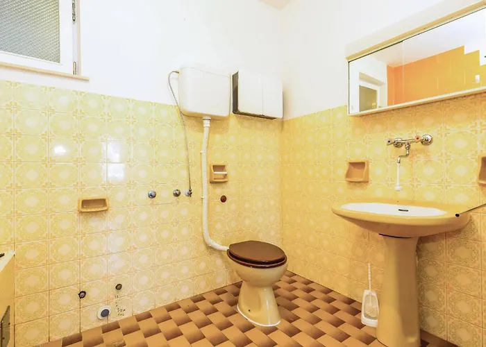 3 Bedroom In * Klenovica